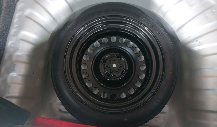 Nissan March 1.6 ADVANCE Hatchback 2024