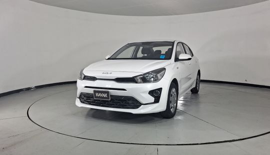 2022 • 78,360 km • Automático