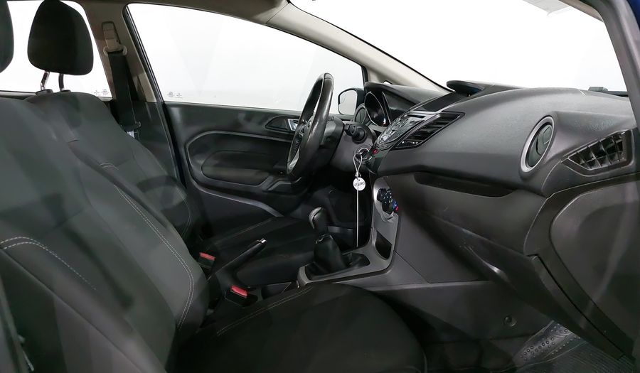 Ford Fiesta 1.6 SE MT Sedan 2016