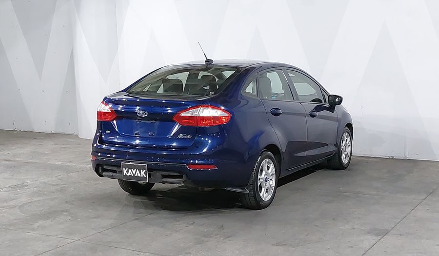 Ford Fiesta 1.6 SE MT Sedan 2016