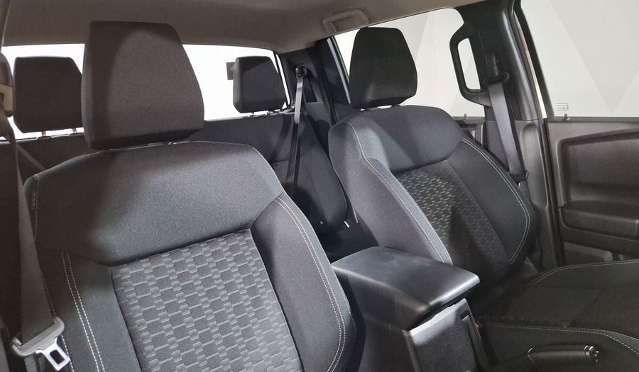 Mitsubishi L200 2.4 GLX GASOLINA Pickup 2025