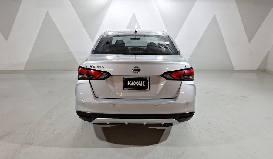 Nissan Versa 1.6 SENSE CVT Sedan 2022