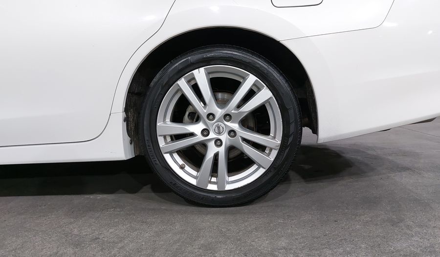 Nissan Altima 2.5 ADVANCE NAVI CVT Sedan 2017