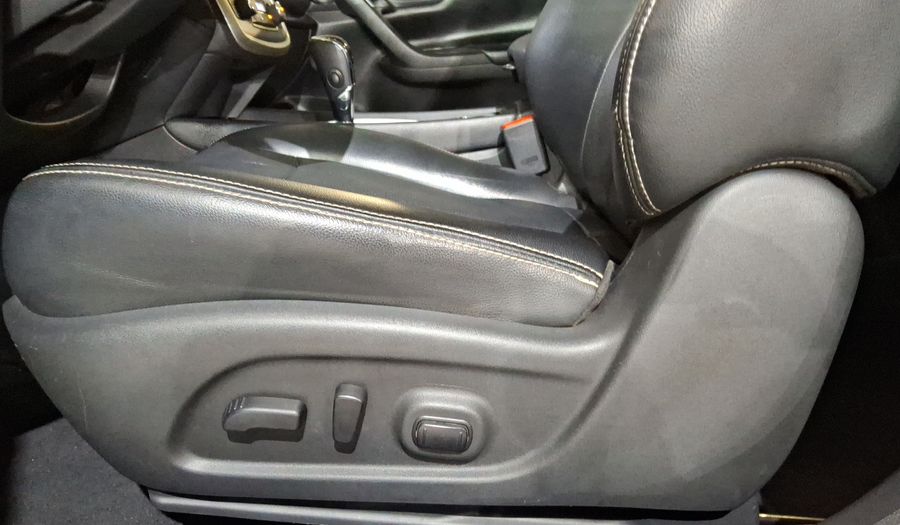 Nissan Altima 2.5 ADVANCE NAVI CVT Sedan 2017