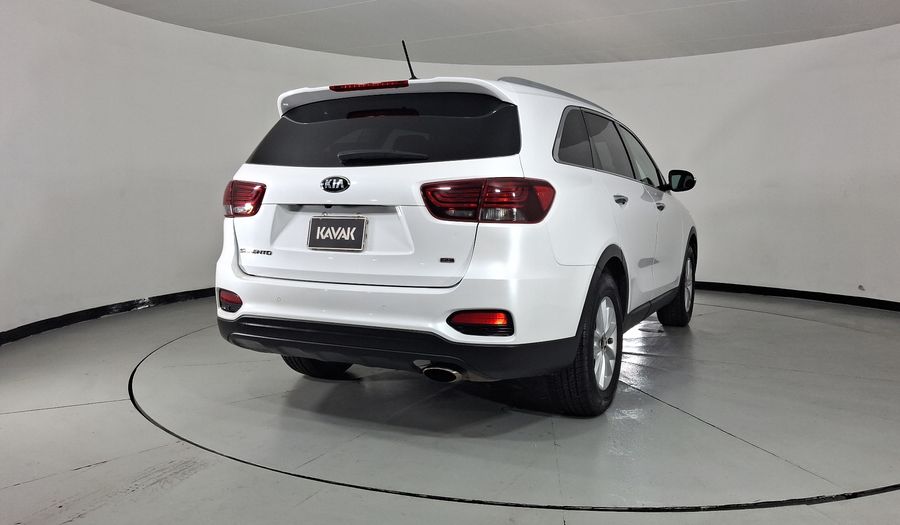 Kia Sorento 2.4 LX AUTO Suv 2020