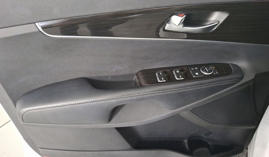Kia Sorento 2.4 LX AUTO Suv 2020