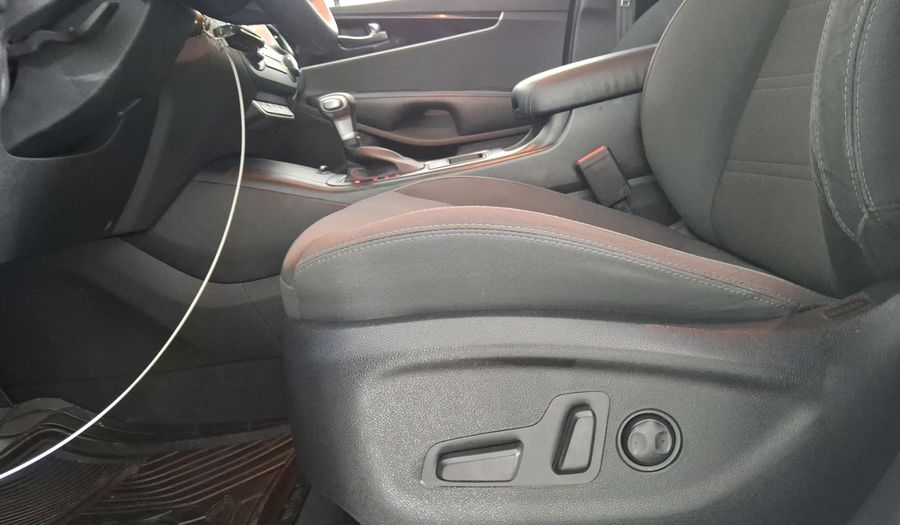 Kia Sorento 2.4 LX AUTO Suv 2020