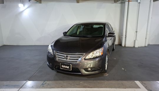 Nissan • Sentra