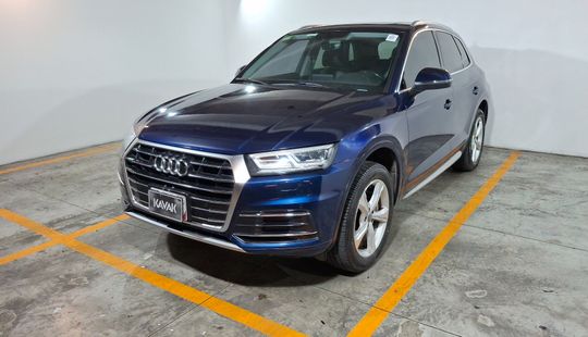 Audi • Q5