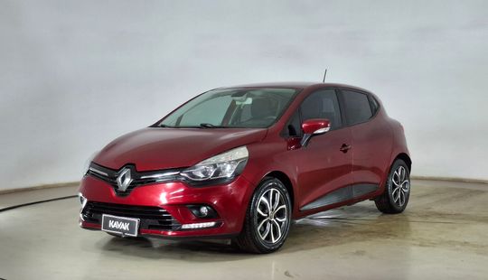 Renault • Clio