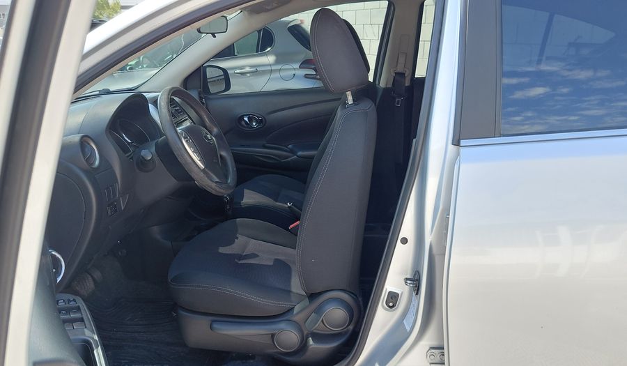 Nissan Versa 1.6 ADVANCE AUTO Sedan 2017