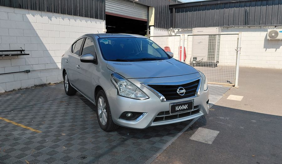 Nissan Versa 1.6 ADVANCE AUTO Sedan 2017