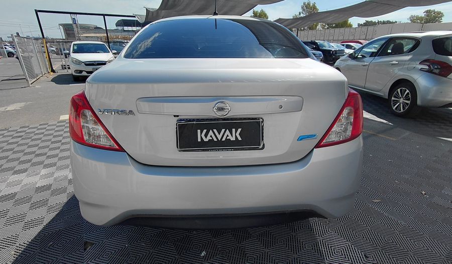 Nissan Versa 1.6 ADVANCE AUTO Sedan 2017