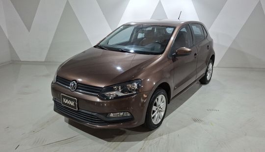 Volkswagen • Polo
