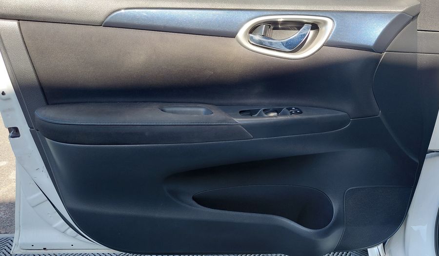 Nissan Sentra 1.8 SR AUTO Sedan 2018