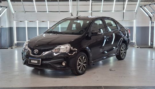 Toyota • Etios