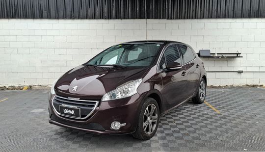 Peugeot • 208