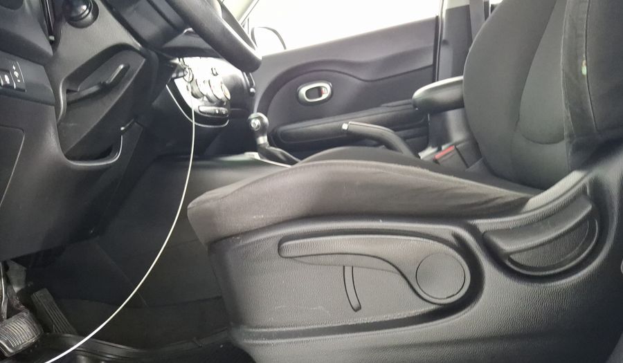 Kia Soul 1.6 LX AT Hatchback 2016