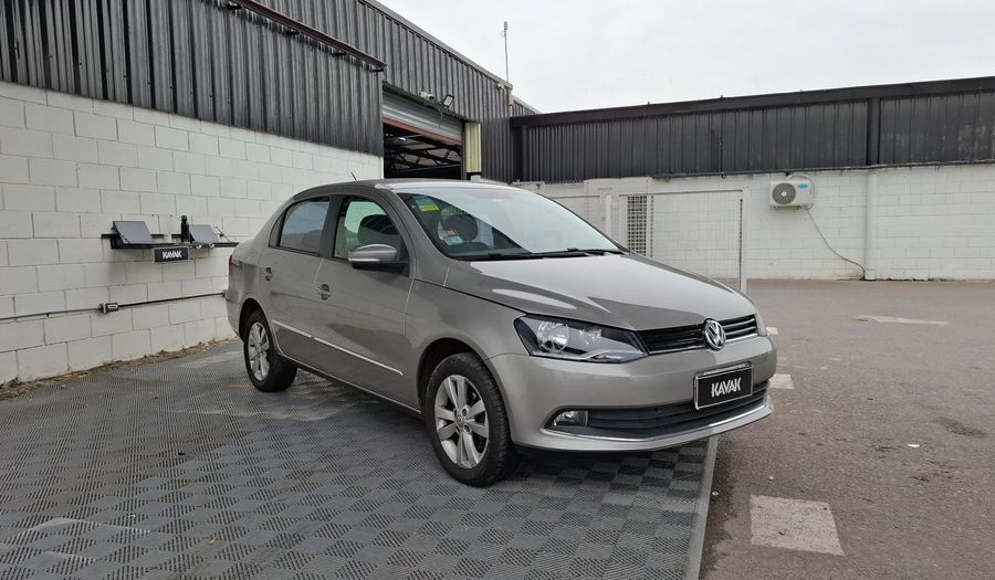 Volkswagen Voyage 1.6 HIGHLINE Sedan 2013