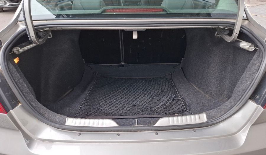 Volkswagen Voyage 1.6 HIGHLINE Sedan 2013