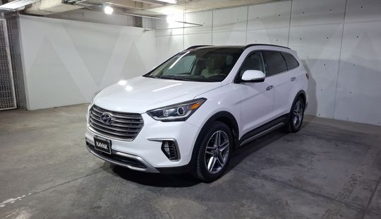 Hyundai • Santa Fe