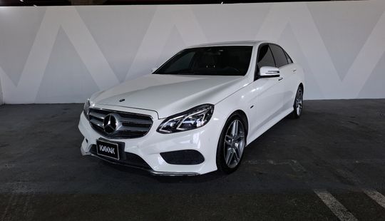 Mercedes Benz • Clase E