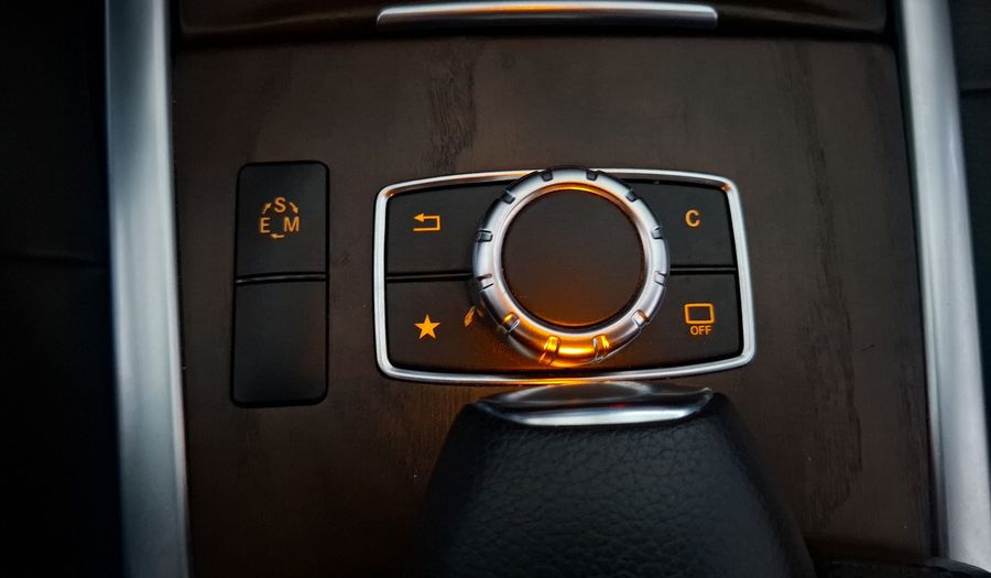 Mercedes Benz Clase E 3.0 400 CGI SPORT BITURBO AT Sedan 2016