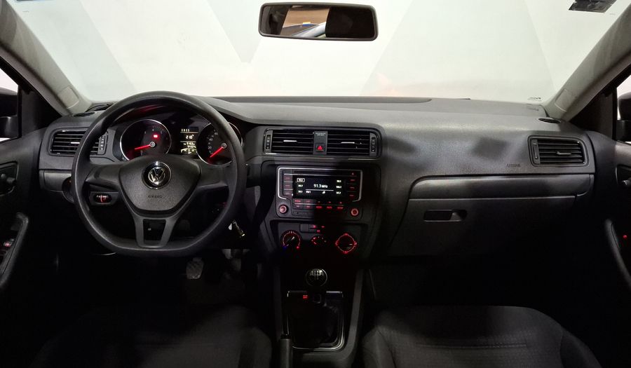 Volkswagen Jetta 2.0 MT Sedan 2018