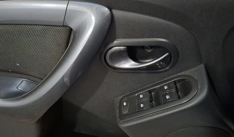 Renault Duster 2.0 DYNAMIQUE MEDIA NAV AT Suv 2014