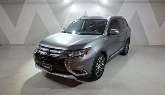 Mitsubishi • Outlander