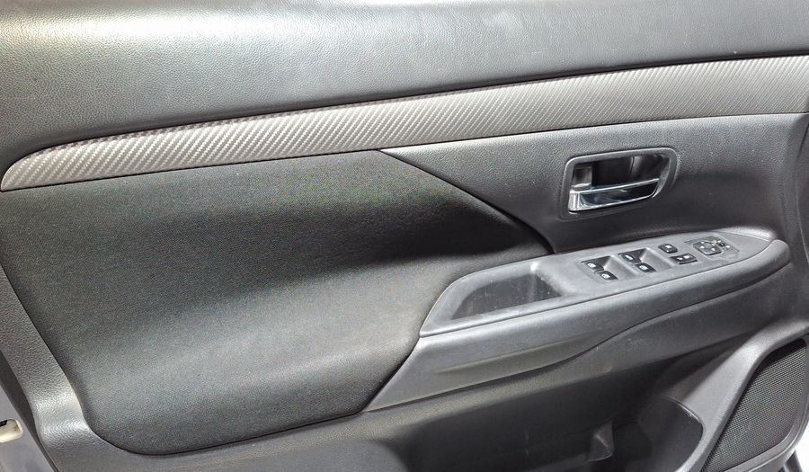 Mitsubishi Outlander 2.4 SE + Suv 2017