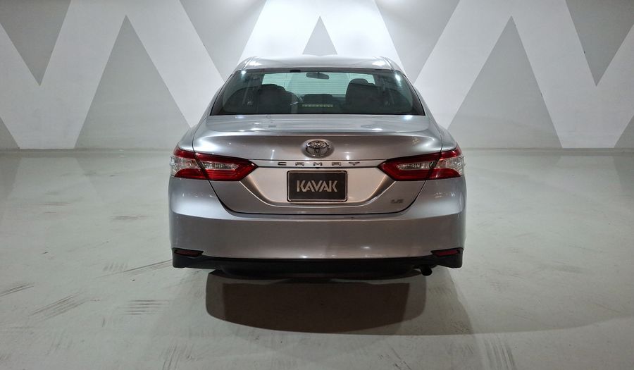 Toyota Camry 2.5 LE AUTO Sedan 2018