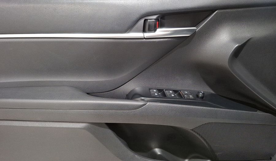 Toyota Camry 2.5 LE AUTO Sedan 2018