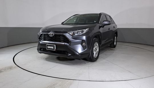 Toyota • RAV4