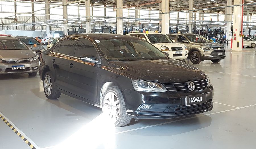Volkswagen Jetta 2.0 TSI HIGHLINE DSG Sedan 2017