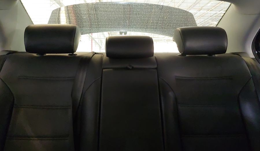 Volkswagen Jetta 2.0 TSI HIGHLINE DSG Sedan 2017