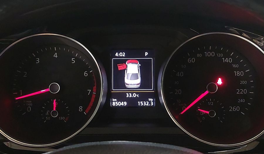 Volkswagen Jetta 2.0 TSI HIGHLINE DSG Sedan 2017