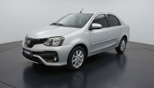 Toyota • Etios