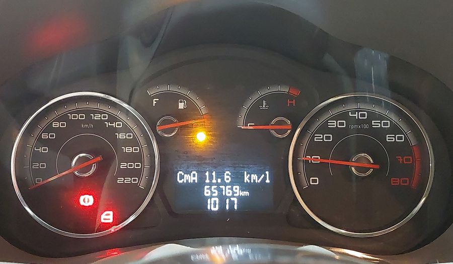 Fiat Palio MPI ATTRACTIVE Hatchback 2015