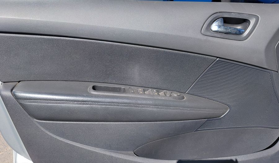 Peugeot 308 2.0 FELINE Hatchback 2013