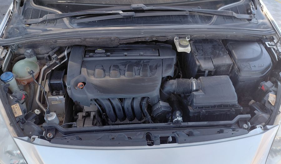 Peugeot 308 2.0 FELINE Hatchback 2013