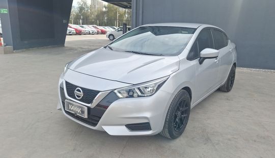 Nissan • Versa