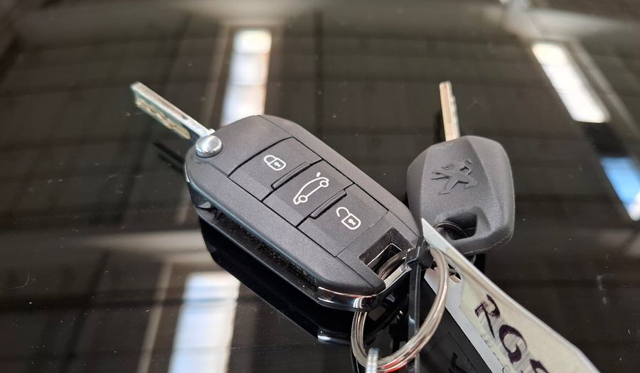 Peugeot 208 1.6L ACTIVE PACK TIPTRONIC Hatchback 2023