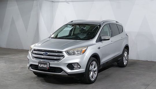 Ford • Escape