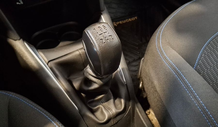 Peugeot 208 1.2 PURETECH 100 HP ACTIVE PACK AUTO Hatchback 2021