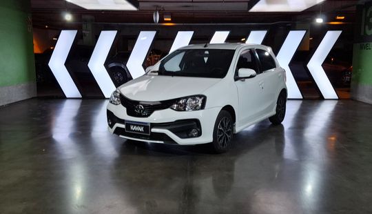 Toyota • Etios