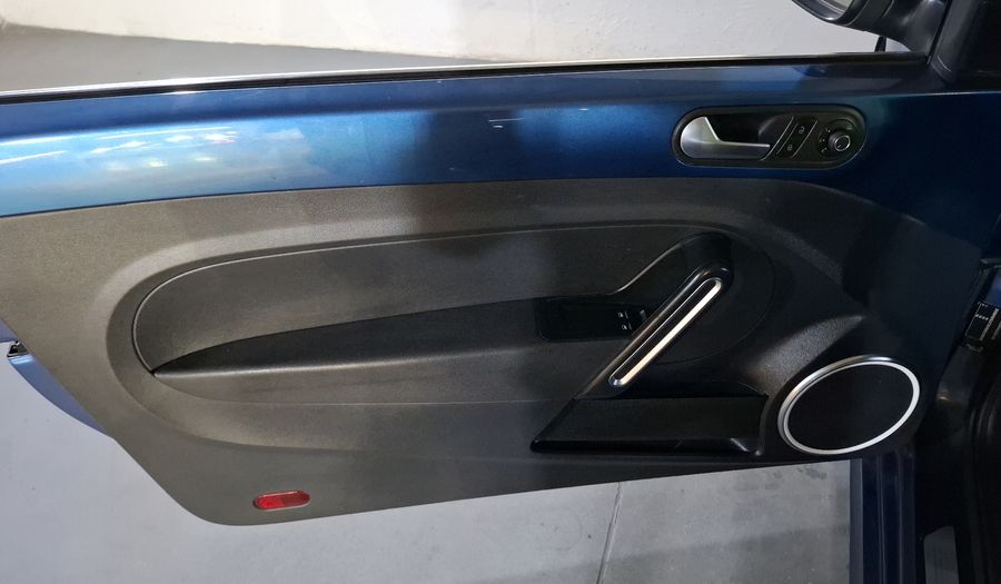 Volkswagen Beetle 2.5 SPORTLINE TIPTRONIC Hatchback 2017