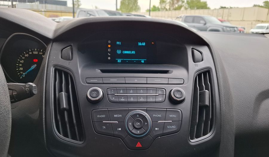 Ford Focus Iii 1.6 S Hatchback 2016