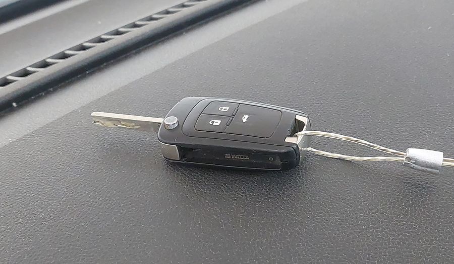 Chevrolet Onix MPFI LT Hatchback 2016