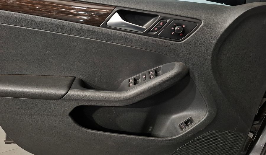 Volkswagen Vento 2.5 LUXURY Sedan 2016